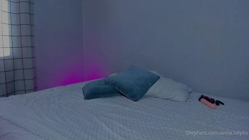 Hot Ukrainian Anna Ralphs Masturbating With Dildo