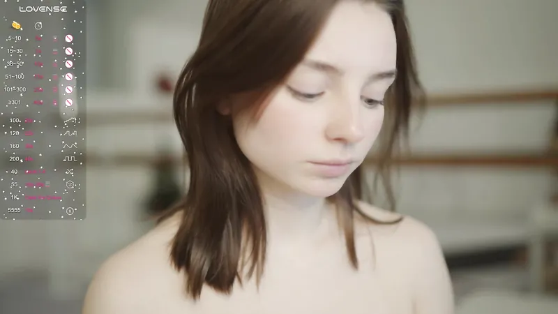 Adorable Camgirl Floret Joy Livestream Masturbation