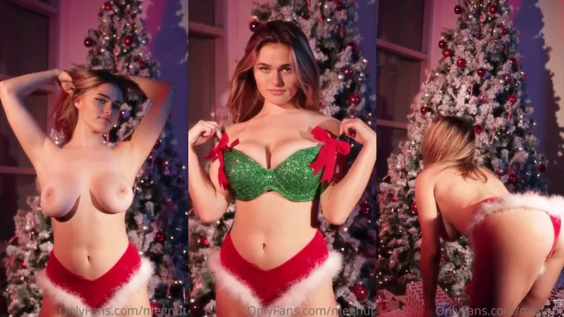 Tiktok Hottie Megnutt Getting Naked For Christmas