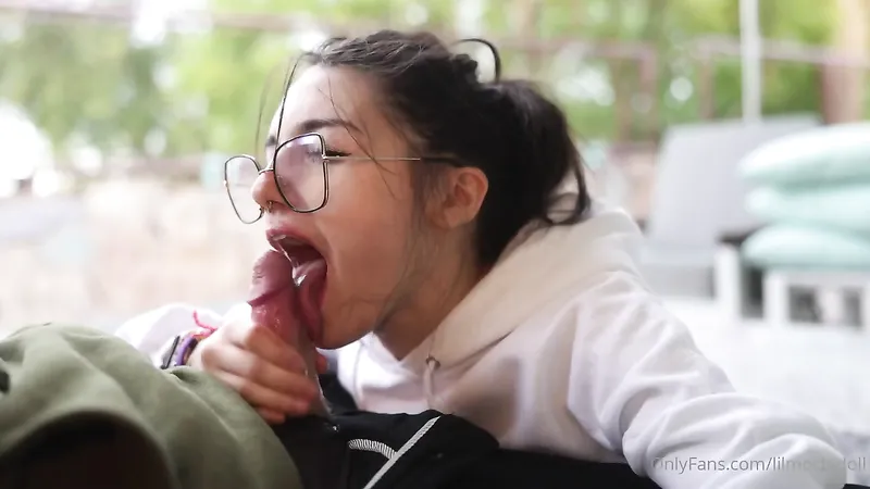 Lilmochidoll Sloppy Blowjob On The Balcony