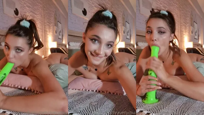 Alluring Avery Mia Giant Dildo Blowjob Video Leaked