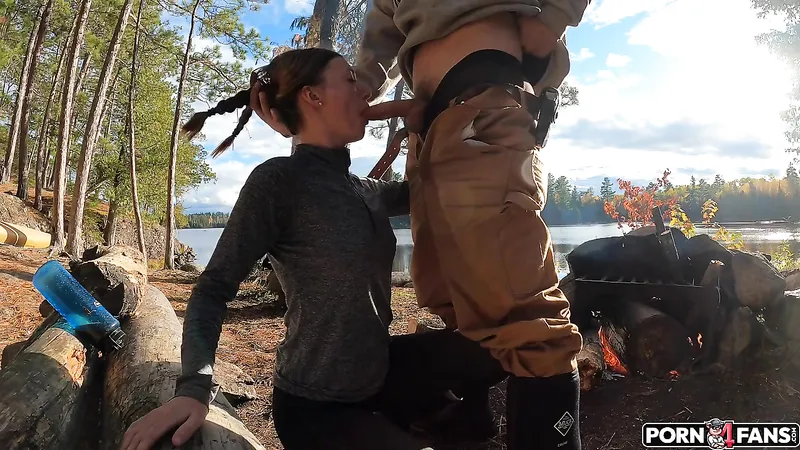 Cremedelapeach Leaked Outdoor Sex By The Lake