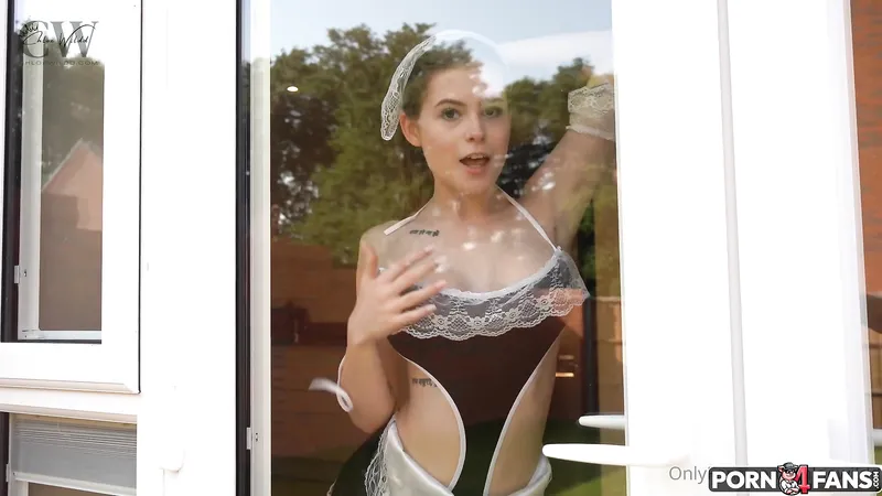 Hot Maid Chloe Wildd Leaked Cum Swallow Porn Video