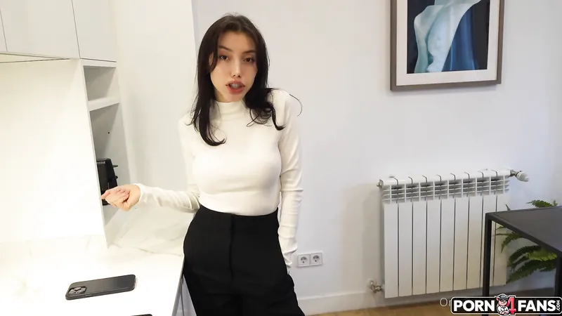 Real Estate Agent Ruth Lee Sucking Client's Cock Porn Video Leaked