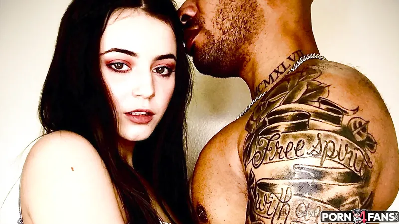 Petite Pornstar Kylie Quinn Banged By A BBC Porn Video Leaked