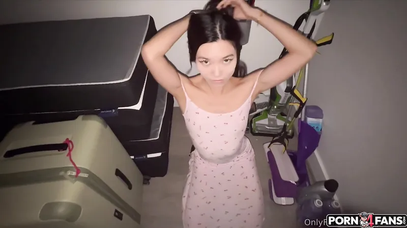 Horny Lucy Mochi Secret Closet Fuck With Creampie